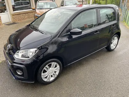 Volkswagen UP - 1.0 90CH HIGH UP! 5P - 8 590 €