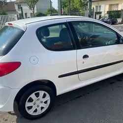Peugeot 206+ 1.4 HDI FAP ACTIVE 3P Alen&ccedil;on
