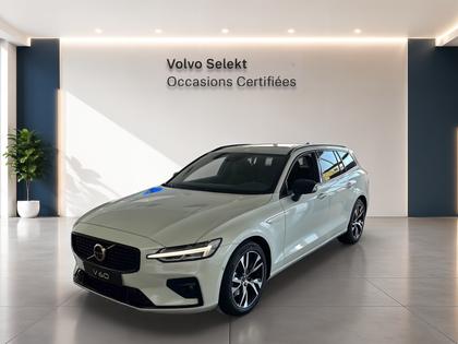 Volvo V60 - B4 (197 CH) ULTRA DARK - 48 900 €