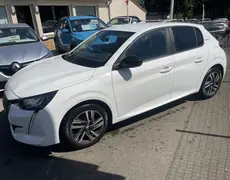 Peugeot 208 - 1.5 BLUEHDI 100CH S&S STYLE - 12 990 €