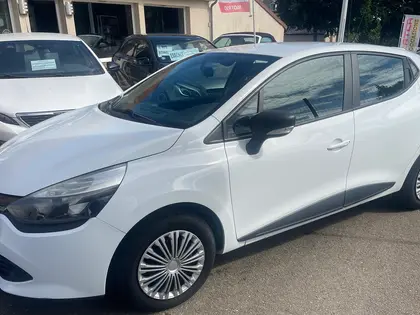 Renault Clio 4 - 1.2 16V 75CH LIFE 5P - 5 990 €