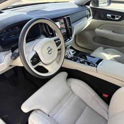 Volvo V60 V60 T6 Hybride Rechargeable 253 ch + 145 ch AWD Geartronic 8 Ultra Style Chrome Le Mans