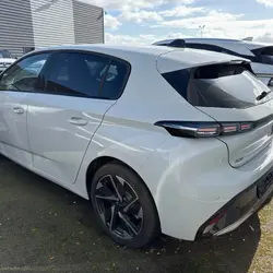 Peugeot 308 III Phase 1 1.5 BLUEHDI 130CH S&S ALLURE EAT8 M&eacute;rignac