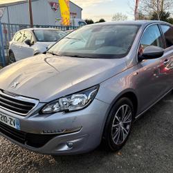 Peugeot 308 Phase 2 1.2 Puretech 82ch STYLE 5p B&eacute;d&eacute;e