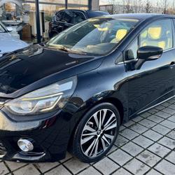 Renault Clio 4 1.2 TCe 120ch INITIALE PARIS EDC Euro6 2015 Nouvoitou