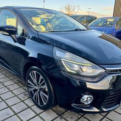 Renault Clio 4 1.2 TCe 120ch INITIALE PARIS EDC Euro6 2015 Nouvoitou