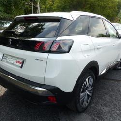 Peugeot 3008 HYBRID 225CH ALLURE PACK E-EAT8 Mont&eacute;vrain