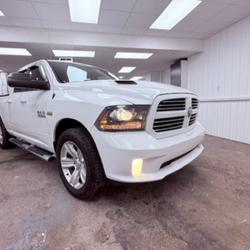 Dodge Ram 1500 V8 5.7 HEMI 395 QUAD CAB SPORT Saint-Barth&eacute;lemy-d'Anjou
