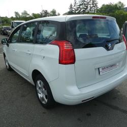 Peugeot 5008 1.6 HDI112 FAP PREMIUM BMP6 5PL Cou&euml;ron