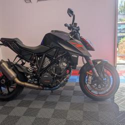 KTM Super Duke + AKRAPOVIC + PREMIERE MAIN + HISTORIQUE KTM Saint-Orens-de-Gameville