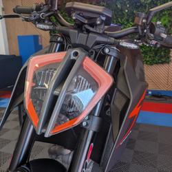 KTM Super Duke + AKRAPOVIC + PREMIERE MAIN + HISTORIQUE KTM Saint-Orens-de-Gameville