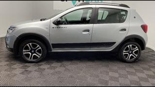 Dacia Sandero  - photo 1