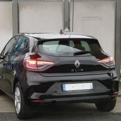 Renault Clio 5 Societe 1.5 BLUE DCI 100CH EVOLUTION - 24 Ro&eacute;z&eacute;-sur-Sarthe