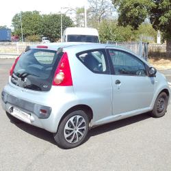 Peugeot 107 1.0 12V TRENDY EURO5 3P Cou&euml;ron
