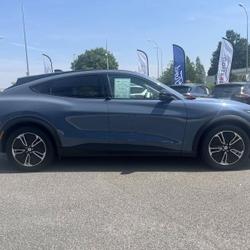 Ford Mustang 269ch Standard Range 72,6kWh Mach-E Propulsion La Roche-sur-Yon