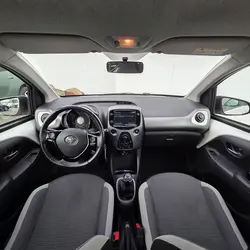 Toyota Aygo 1.0 VVT-I 72CH X-PLAY 5P MY20 Saint-Lumine-de-Clisson