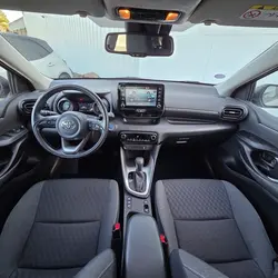 Toyota Yaris 116H DESIGN 5P MY22 Saint-Lumine-de-Clisson