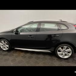 Volvo V40 Cross Country V40 CROSS COUNTRY V40 CROSS COUNTRY D2 115 MOMENTU Mont&eacute;vrain