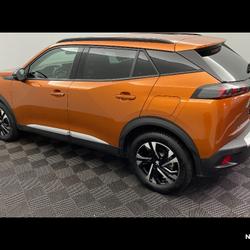 Peugeot e-2008 136 CH ALLURE PACK Mont&eacute;vrain