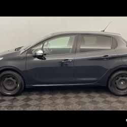 Peugeot 208 208 PURETECH 82CH S&S BVM5 SIGNATURE Mont&eacute;vrain