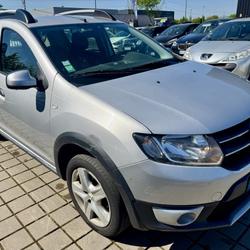 Dacia Sandero 1.5 dCi 90ch eco&sup2; Laur&eacute;ate FAP STEPWAY PRESTIGE Nouvoitou