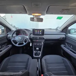 Dacia Sandero 1.0 TCE 90CH CONFORT -22B Saint-Lumine-de-Clisson