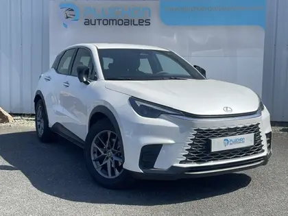 Lexus LBX - 1.5 136CH BUSINESS PLUS 2WD - 30 890 €