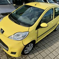 Peugeot 107 1.0E 12V URBAN Nouvoitou