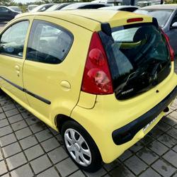 Peugeot 107 1.0E 12V URBAN Nouvoitou