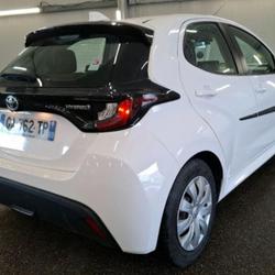 Toyota Yaris Hybrid 116h - BV e-CVT  IV 2020 France Business + Stage \'Hybrid Academy\' PHASE 1 Poc&eacute;-sur-Cisse