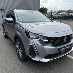 Peugeot 3008 Hybrid - 225 - BV e-EAT8  II Allure Pack + ATTELAGE Bonchamp-l&egrave;s-Laval