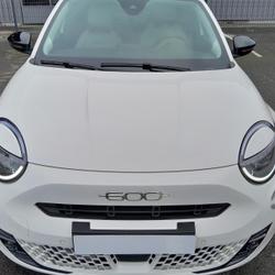 Fiat 600 1.2 Hybrid - 110 - BV DCT  La Prima Bonchamp-l&egrave;s-Laval