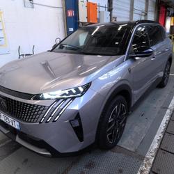 Peugeot 5008 1.2i Hybrid -145 - e-DCS6 GT + options occasion - Bonchamp-l&egrave;s-Laval - photo 2/9