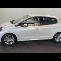 Peugeot 208 208 1.2 PURETECH 82CH BVM5 ALLURE Avon