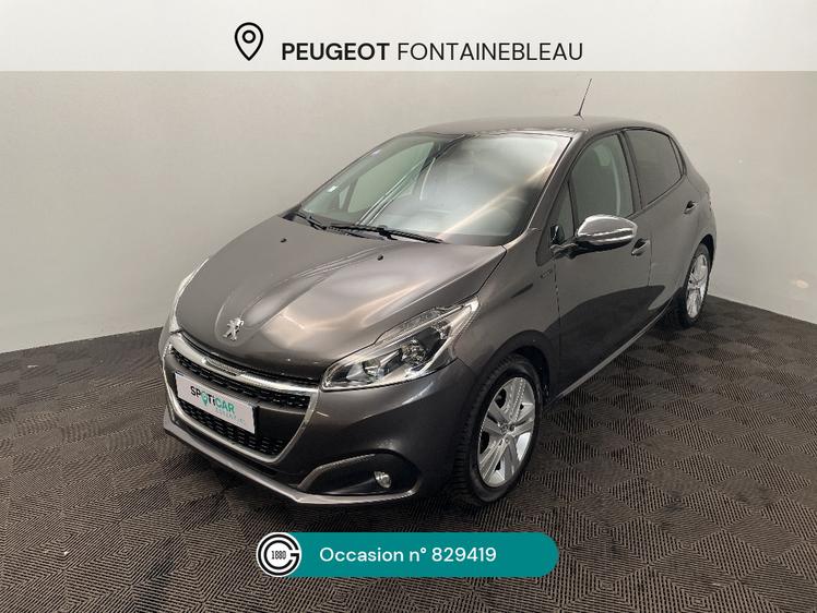 Peugeot 208  - Signature - 6 280 €