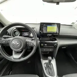 Toyota Yaris Cross 116H DYNAMIC BUSINESS AWD-I + PROGRAMME BEYOND ZERO ACADEMY MY21 occasion - Saint-Lumine-de-Clisson - photo 2/20