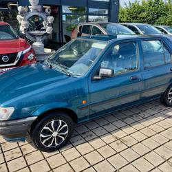 Ford Fiesta 1.3I CLX CTX FINITION NEWPORT Nouvoitou
