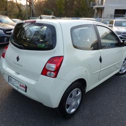 Renault Twingo 2 1.2 LEV 16V 75CH RIP CURL BVR ECO&sup2; Mont&eacute;vrain