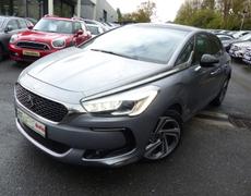 DS DS5 Montévrain