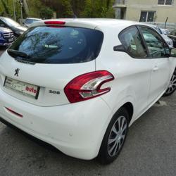 Peugeot 208 1.0 PURETECH ACTIVE 3P Mont&eacute;vrain