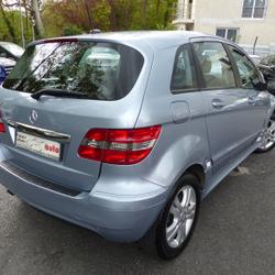 Mercedes Classe B 180 SPORT CVT Mont&eacute;vrain