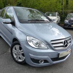 Mercedes Classe B 180 SPORT CVT Mont&eacute;vrain