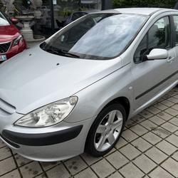 Peugeot 307 2.0i - 16V Nouvoitou