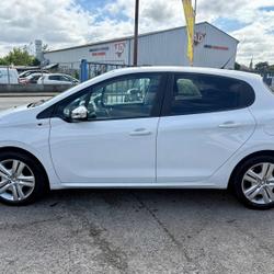 Peugeot 208 1.2 PURE TECH 82 ACTIVE B&eacute;d&eacute;e