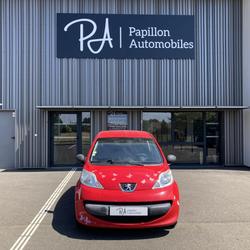 Peugeot 107 1.0i 12V  Trendy Bonn&eacute;table