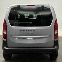 Peugeot Rifter TAILLE M - 1.5 BLUEHDI 130 ALLURE 5 PLACES Ro&eacute;z&eacute;-sur-Sarthe