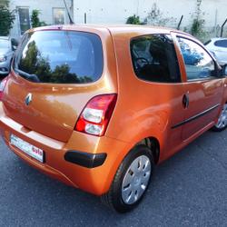 Renault Twingo 2 1.2 60CH AUTHENTIQUE Mont&eacute;vrain