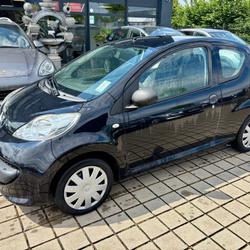 Peugeot 107 1.0E 12V 68 ch URBAN Nouvoitou