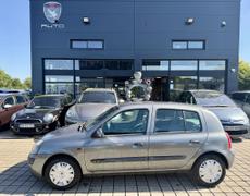 Renault Clio 2 Nouvoitou