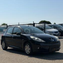 Peugeot 206+ 206 + 1.4 HDI 70 CH Blue Lion Trendy Guichen